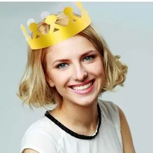 Siquk | Other | Siquk 27 Pieces Golden Paper Crown Hats King Crowns For ...